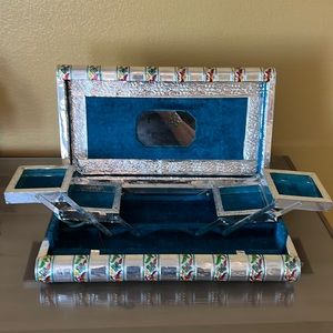 Gorgeous jewelry case